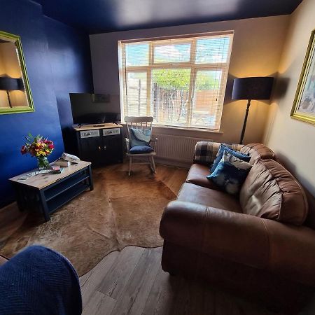 Rumer Hill House A Unique Boutique Styled Place To Stay In Cannock Close To A5 The Mcarthur Glen Outlet Great Wyrley 外观 照片
