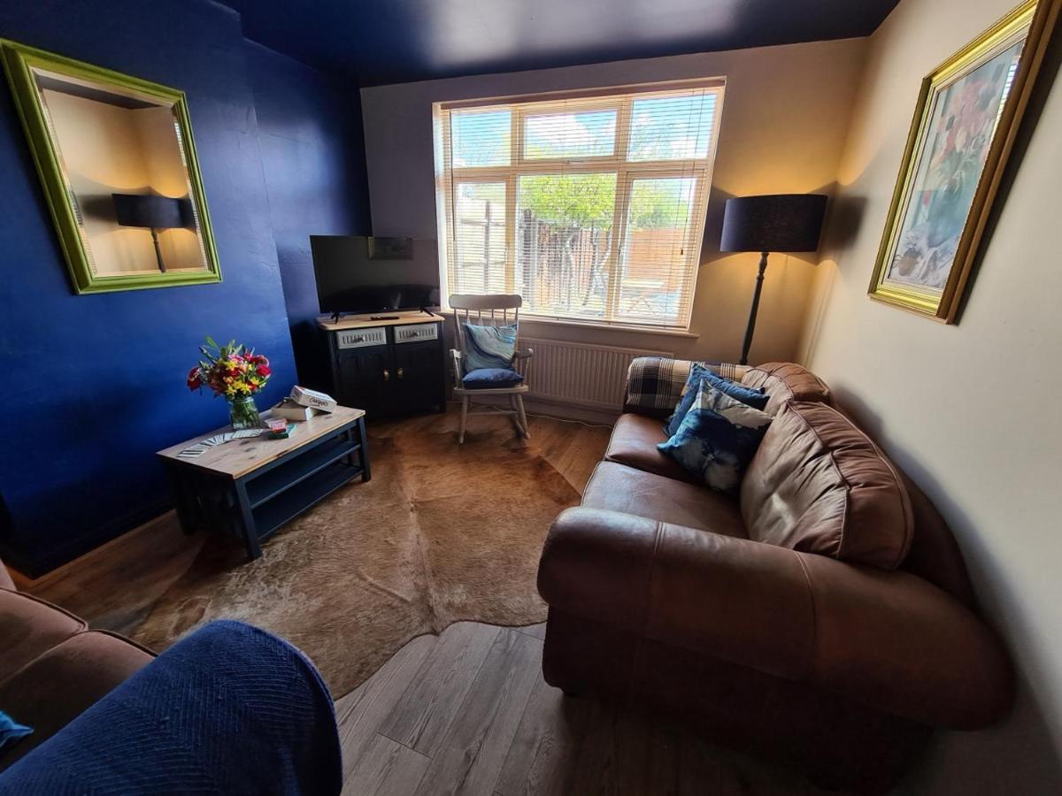 Rumer Hill House A Unique Boutique Styled Place To Stay In Cannock Close To A5 The Mcarthur Glen Outlet Great Wyrley 外观 照片