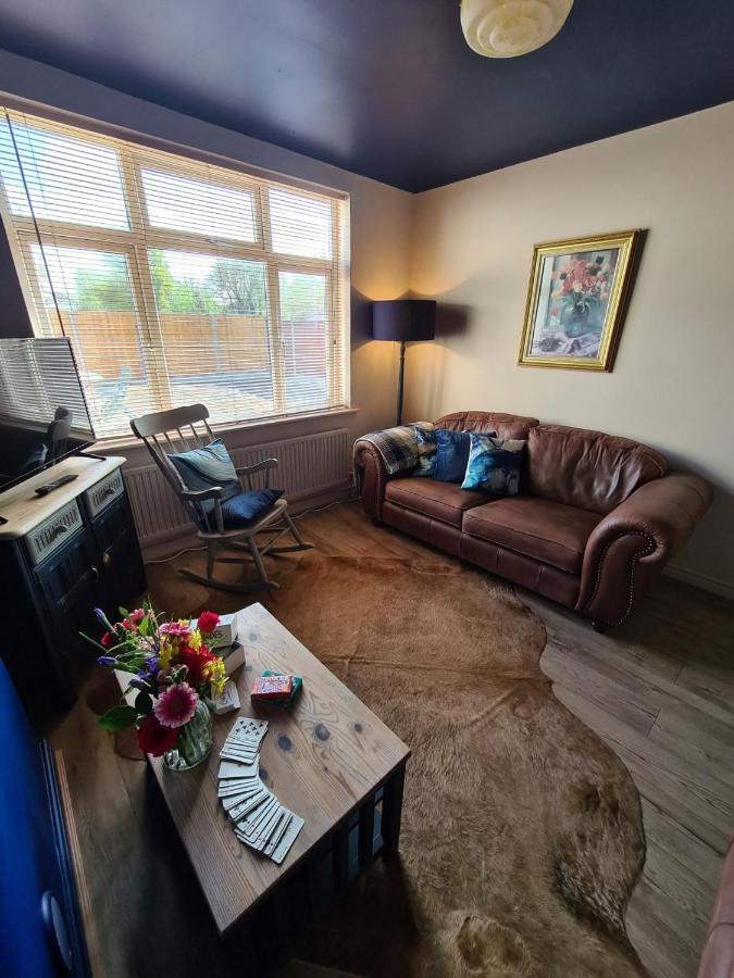 Rumer Hill House A Unique Boutique Styled Place To Stay In Cannock Close To A5 The Mcarthur Glen Outlet Great Wyrley 外观 照片